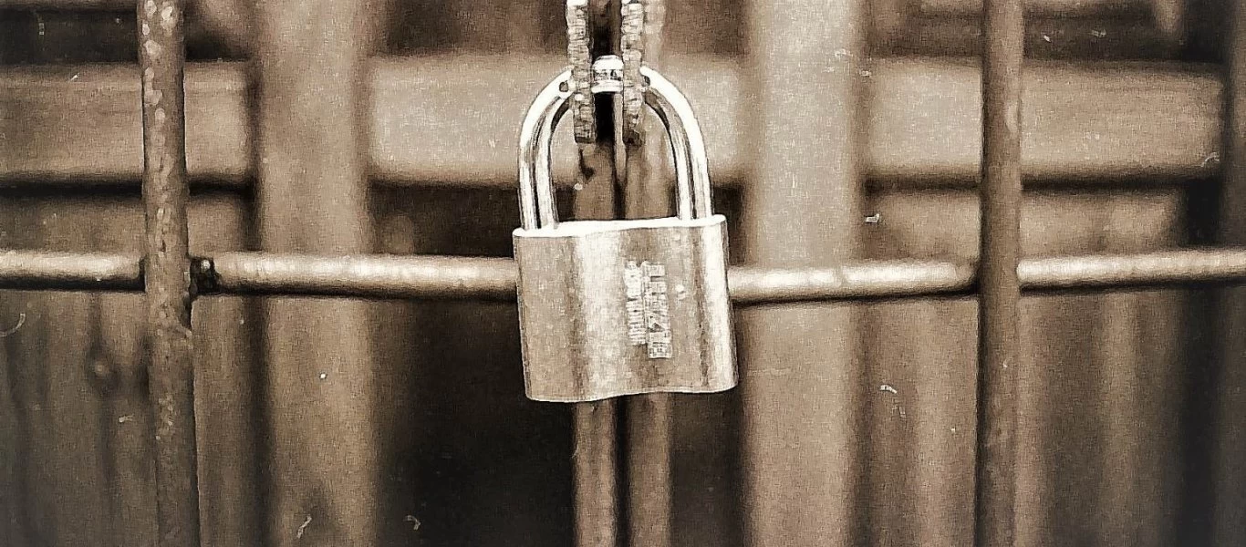 Πάρος: Ιδιωτικό lockdown! - Οι επιχειρήσεις εστίασης έκλεισαν ως ένδειξη διαμαρτυρίας και καταριούνται την κυβέρνηση!